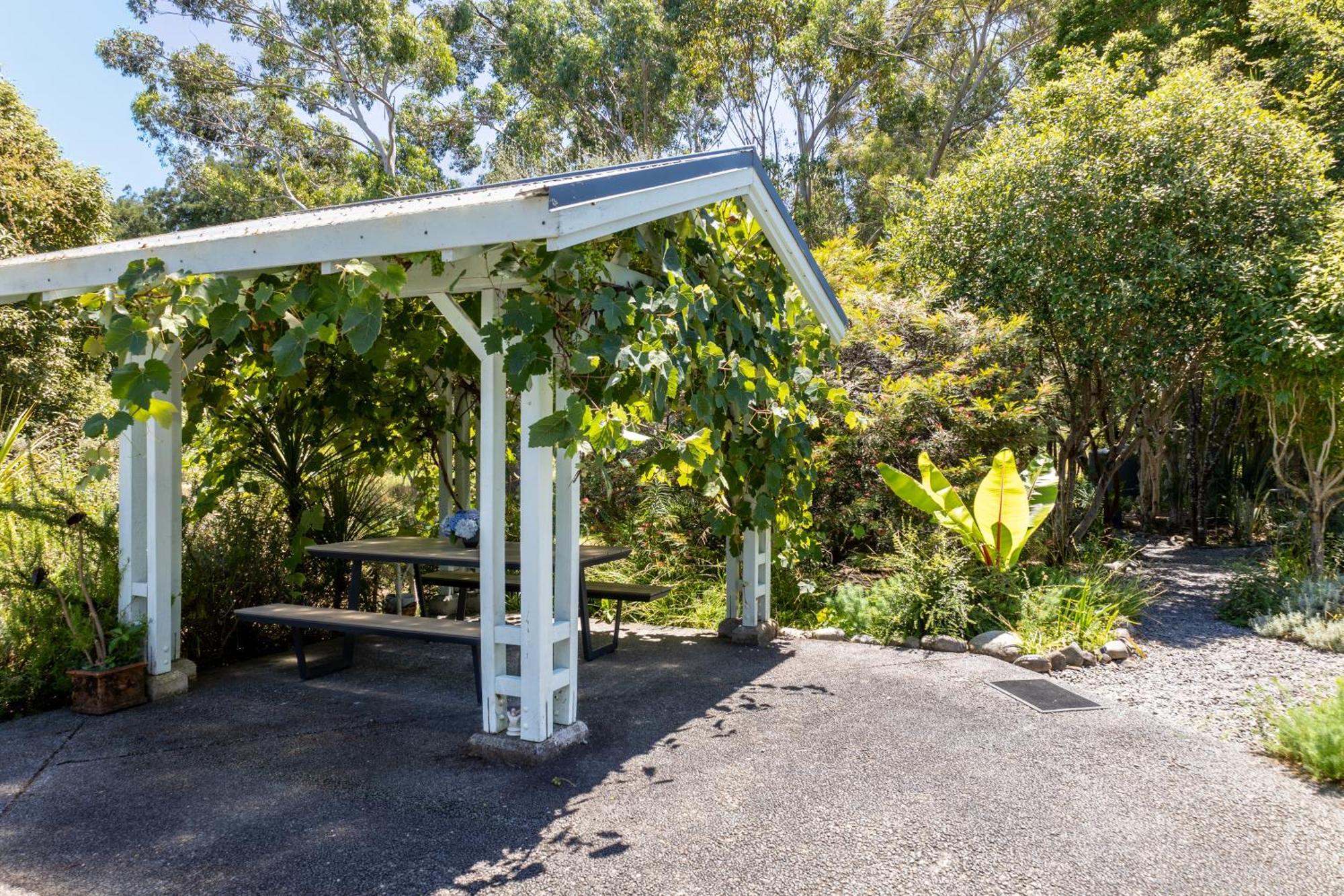 The Ponds On Greenhill Waikanae Exteriör bild