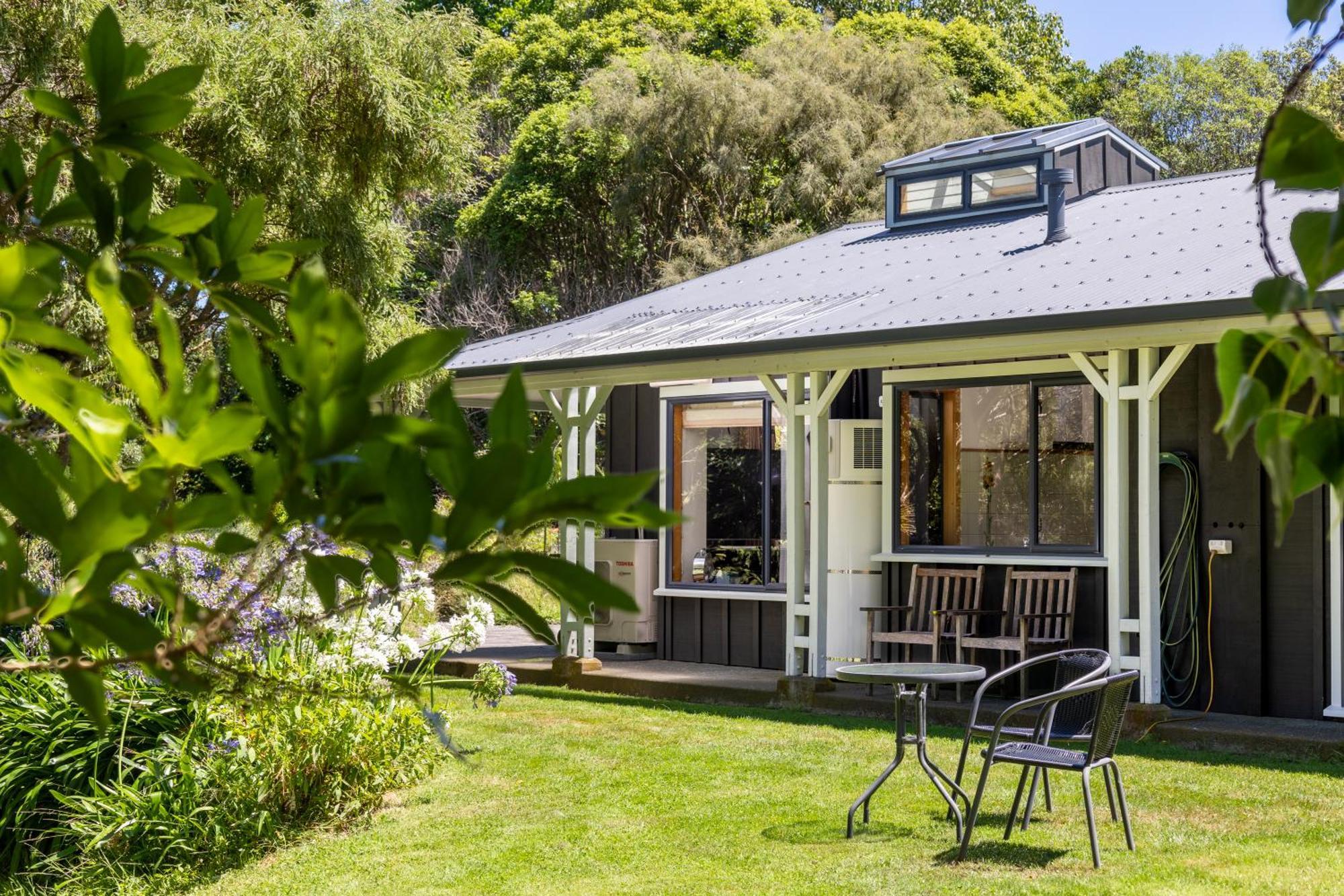 The Ponds On Greenhill Waikanae Exteriör bild